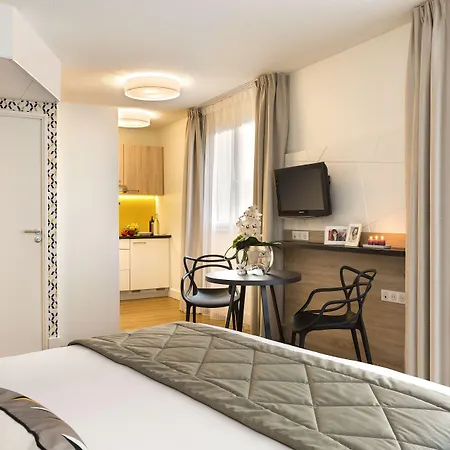 Citadines Tour Eiffel Aparthotel 4*