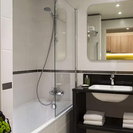 Citadines Tour Eiffel Aparthotel 4*