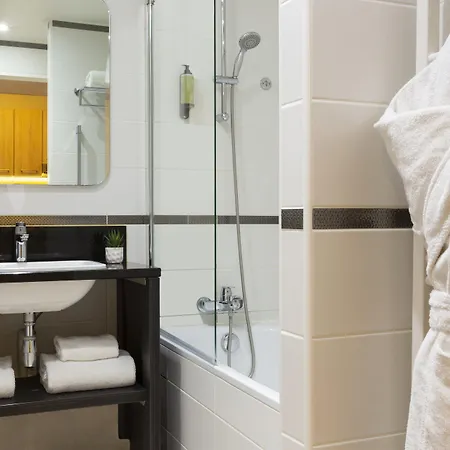 Citadines Tour Eiffel Aparthotel 4*