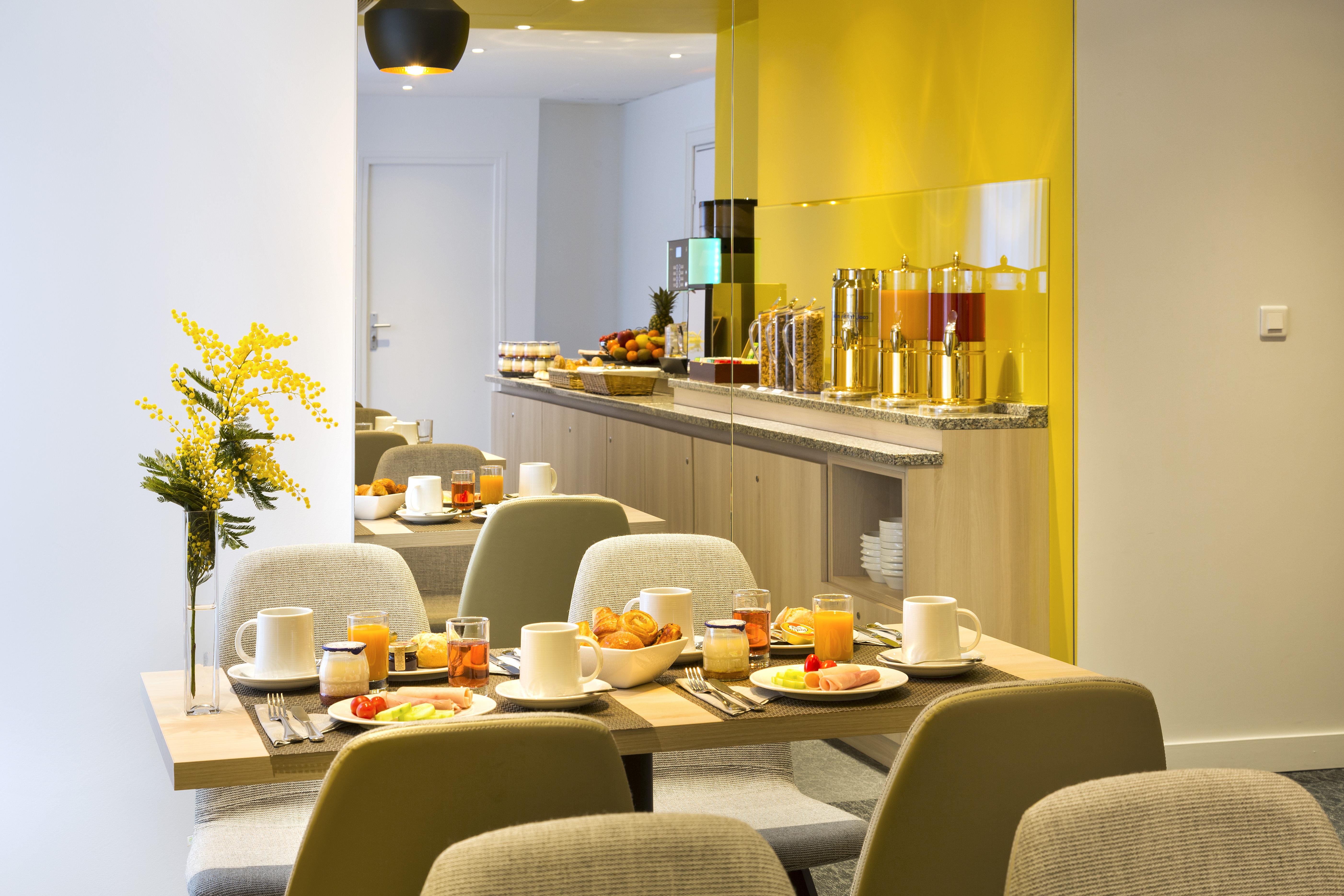 Citadines Tour Eiffel Aparthotel 4*