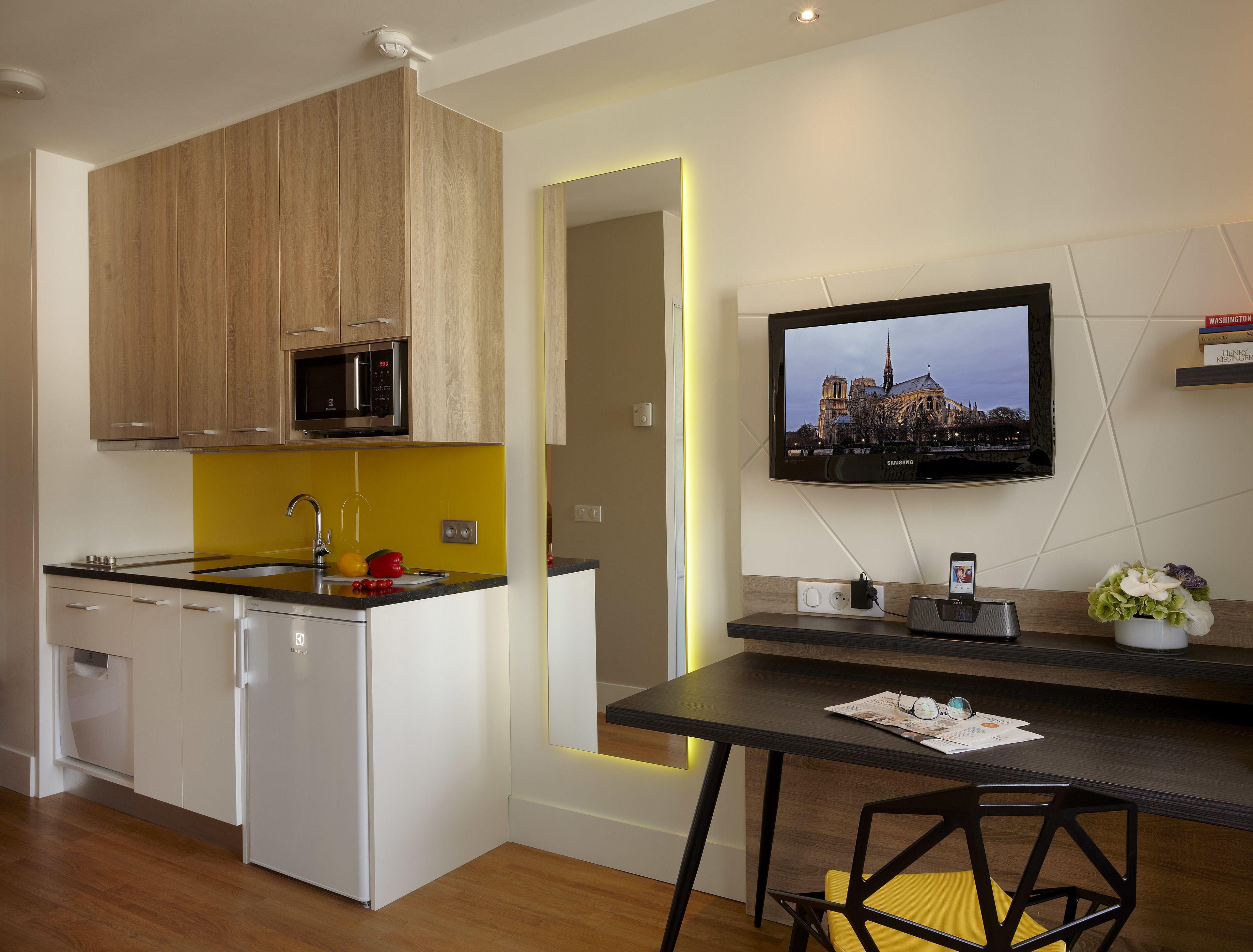 Aparthotel Citadines Tour Eiffel 4*