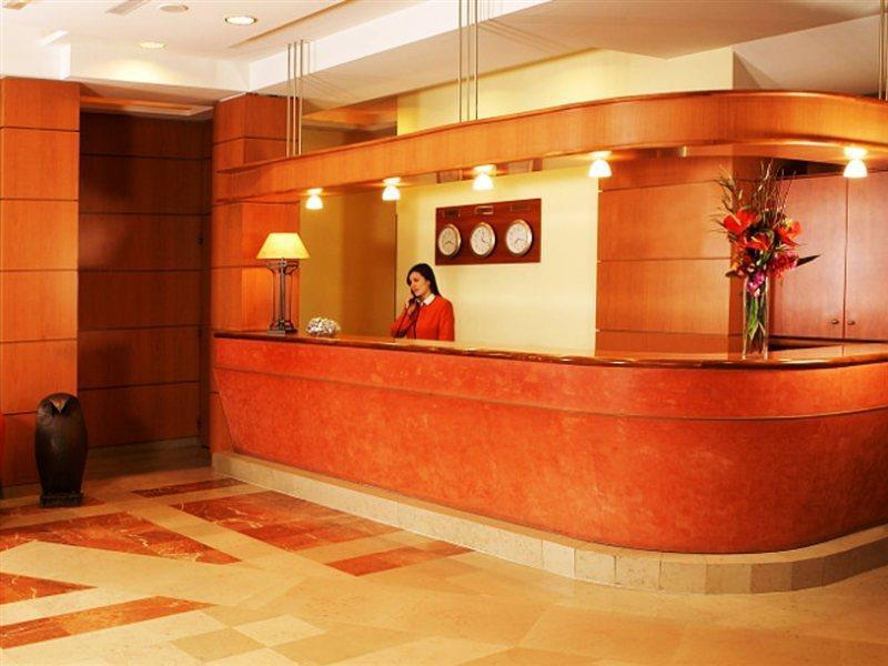 Citadines Tour Eiffel Aparthotel