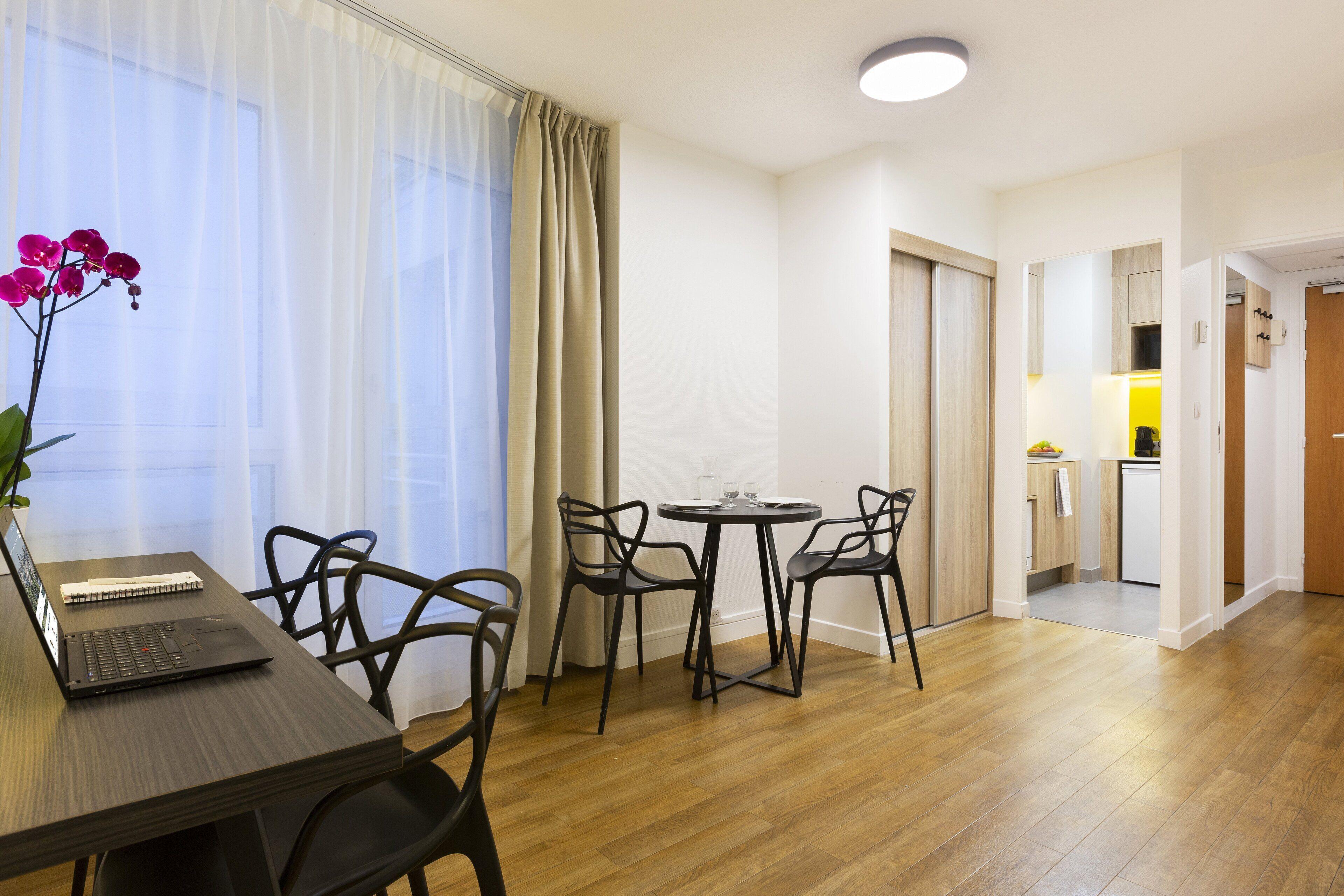 Citadines Tour Eiffel